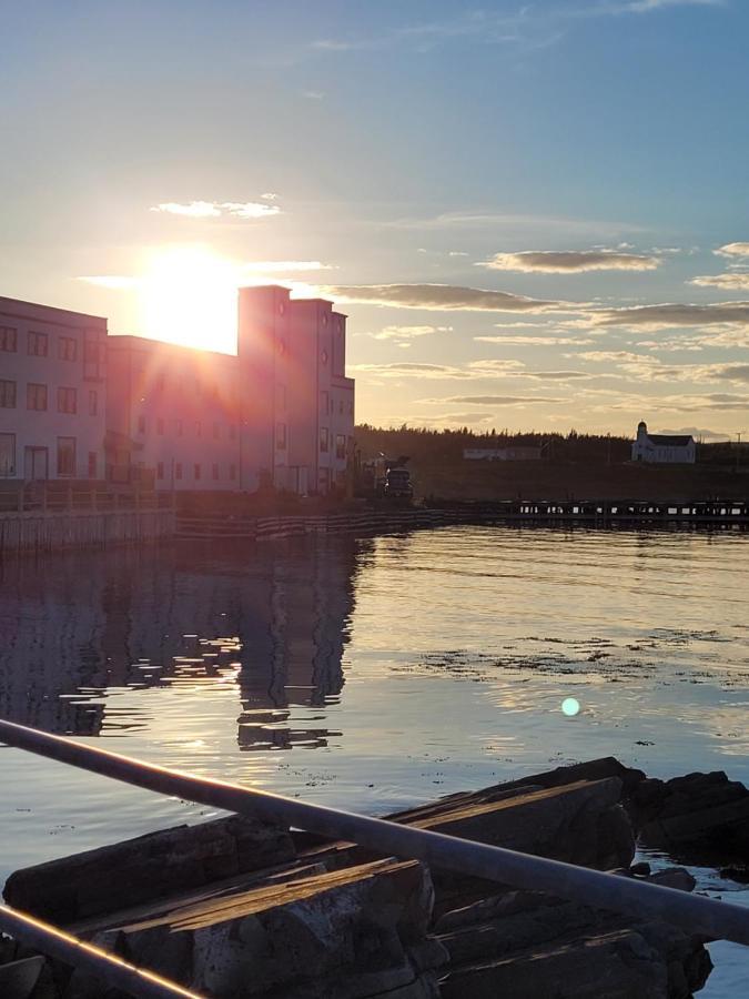 The Harbourside Inn Port Union Exterior foto